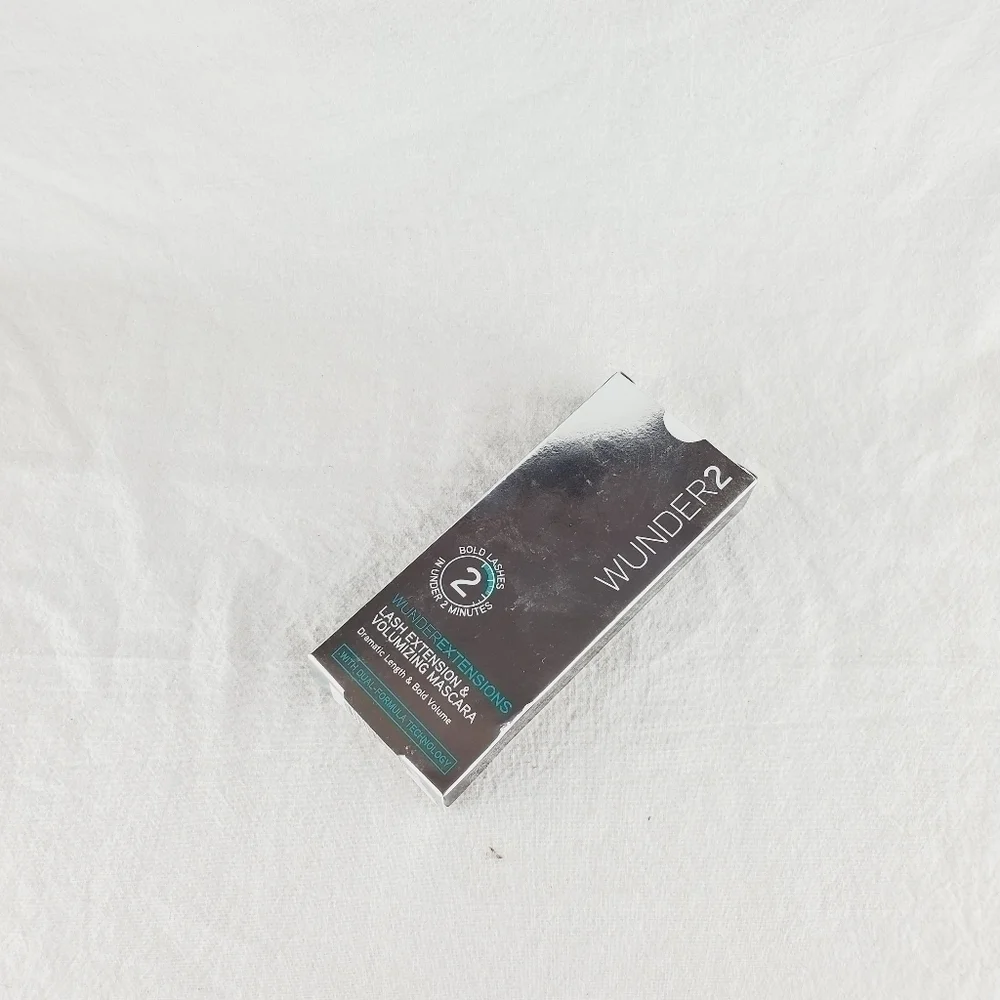 WUNDER Extensions Lash Extension volumizing and Mascara